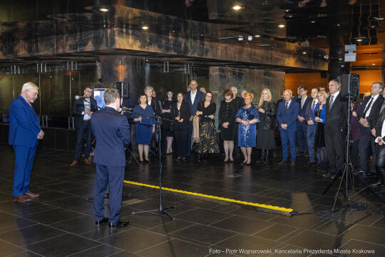 pw_206_29_fot. piotr wojnarowski.jpg-profesorzy, Majchrowski, Podziemia Rynku, spotkanie