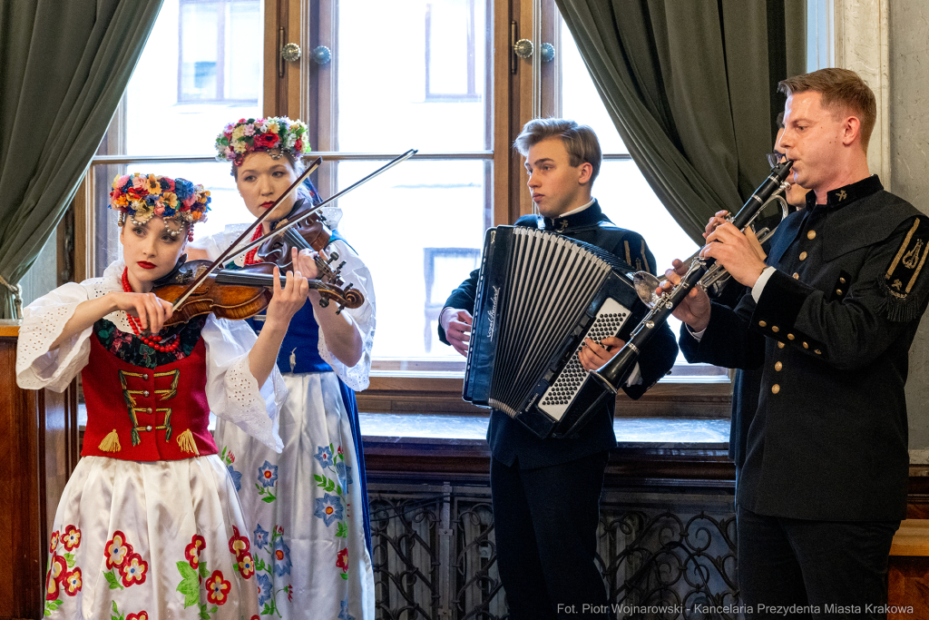 wręczenie, Honoris Gratia, Majchrowski, zasłużeni dla Krakowa, Święta Patrona Miasta  Autor: P. Wojnarowski