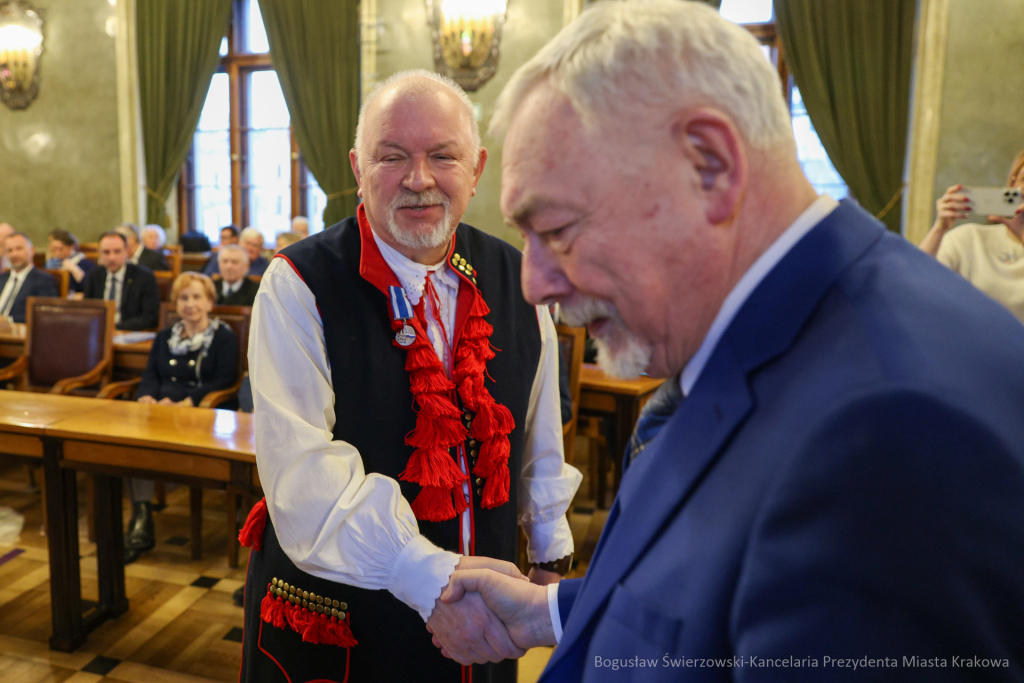 wręczenie, Honoris Gratia, Majchrowski, zasłużeni dla Krakowa, Święta Patrona Miasta  Autor: B. Świerzowski