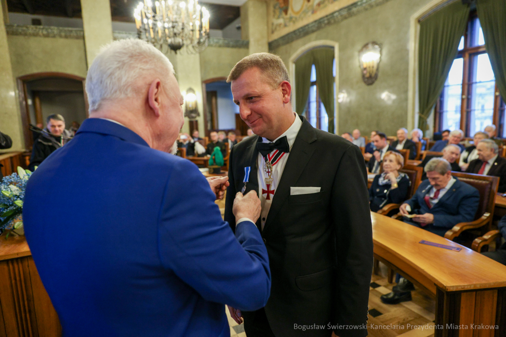 wręczenie, Honoris Gratia, Majchrowski, zasłużeni dla Krakowa, Święta Patrona Miasta  Autor: B. Świerzowski