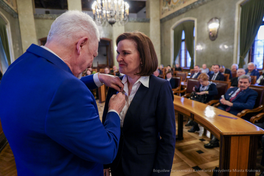 wręczenie, Honoris Gratia, Majchrowski, zasłużeni dla Krakowa, Święta Patrona Miasta  Autor: B. Świerzowski