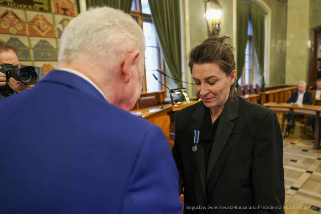 wręczenie, Honoris Gratia, Majchrowski, zasłużeni dla Krakowa, Święta Patrona Miasta  Autor: B. Świerzowski