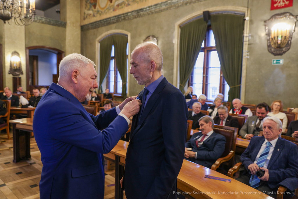 wręczenie, Honoris Gratia, Majchrowski, zasłużeni dla Krakowa, Święta Patrona Miasta  Autor: B. Świerzowski