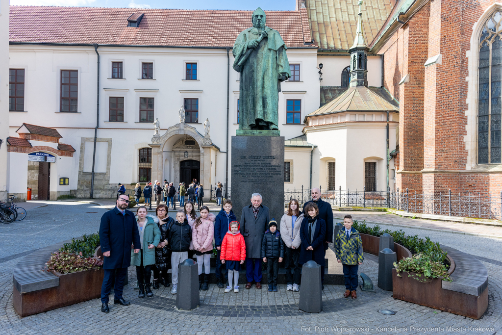 Pomnik Dietla, złożenie kwiatów, św. Józef, patron, święto Krakowa, Józef Dietl, Majchrowski  Autor: P. Wojnarowski