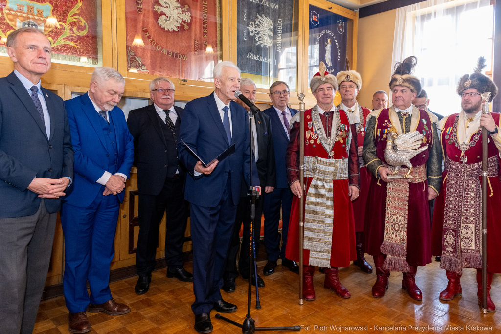 wręczenie, medal św. Józefa, Majchrowski, zasłużeni dla Krakowa, Święto Patrona Miasta  Autor: P. Wojnarowski