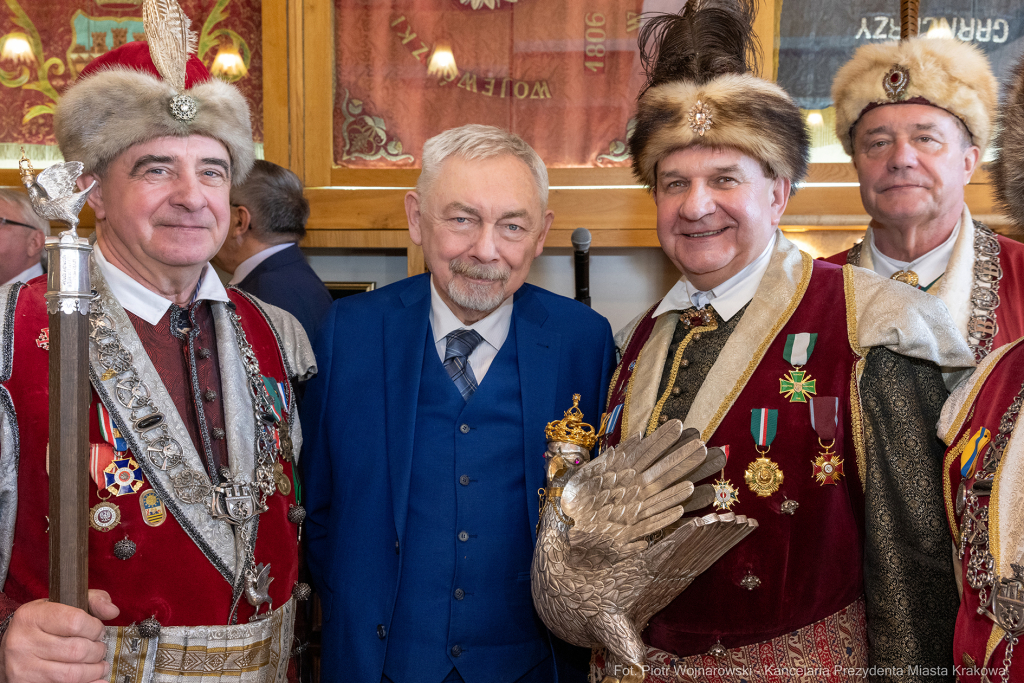 wręczenie, medal św. Józefa, Majchrowski, zasłużeni dla Krakowa, Święto Patrona Miasta  Autor: P. Wojnarowski