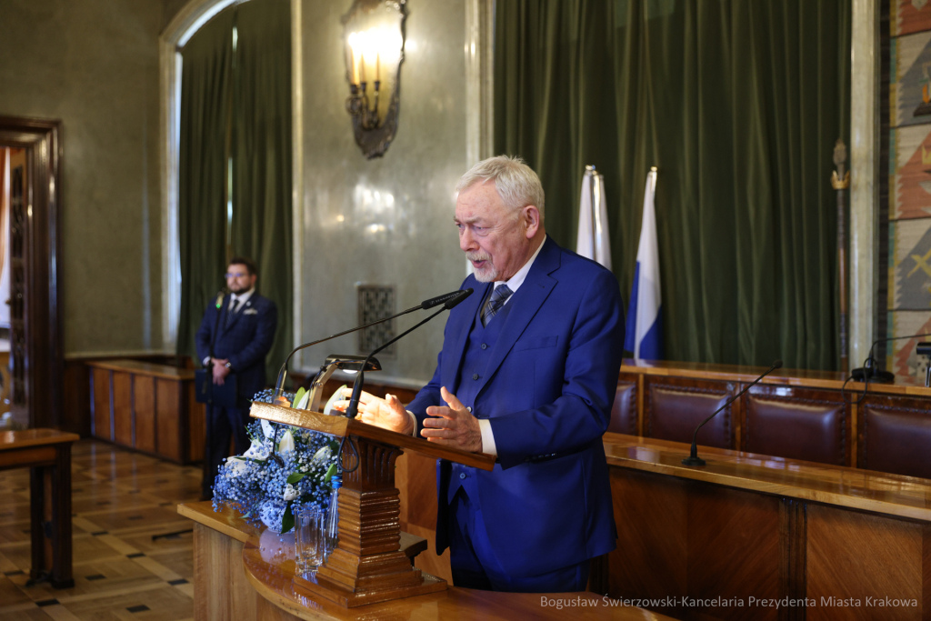 wręczenie, Honoris Gratia, Majchrowski, zasłużeni dla Krakowa, Święto Patrona Miasta  Autor: B. Świerzowski