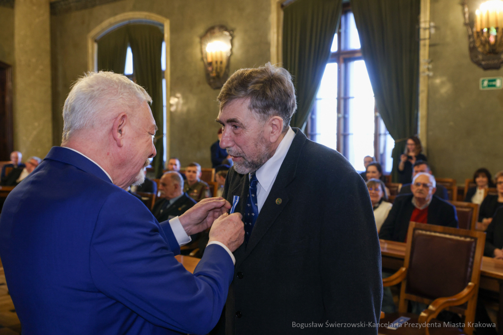 wręczenie, Honoris Gratia, Majchrowski, zasłużeni dla Krakowa, Święto Patrona Miasta  Autor: B. Świerzowski