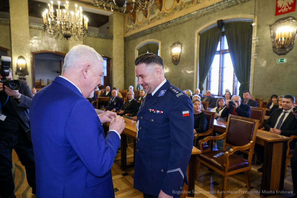 wręczenie, Honoris Gratia, Majchrowski, zasłużeni dla Krakowa, Święto Patrona Miasta  Autor: B. Świerzowski