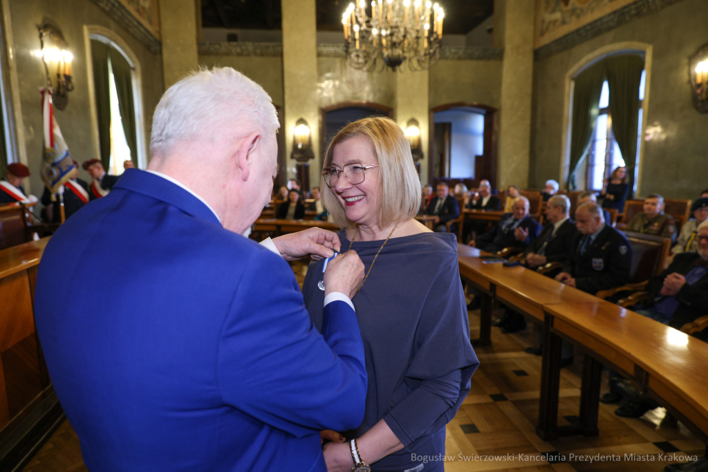 wręczenie, Honoris Gratia, Majchrowski, zasłużeni dla Krakowa, Święto Patrona Miasta  Autor: B. Świerzowski