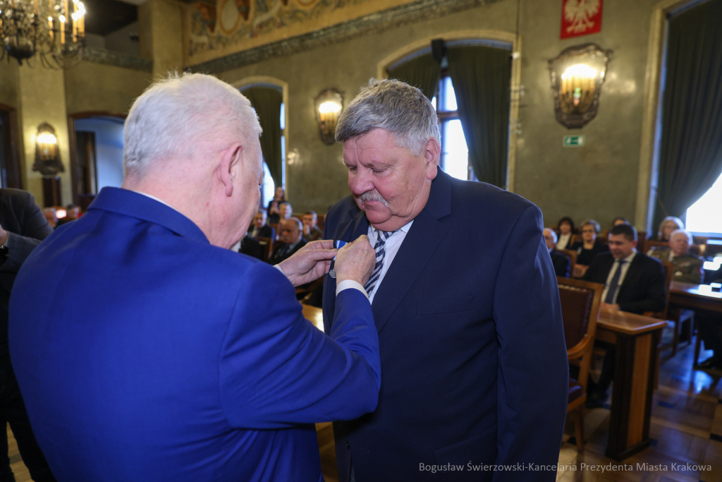 wręczenie, Honoris Gratia, Majchrowski, zasłużeni dla Krakowa, Święto Patrona Miasta  Autor: B. Świerzowski