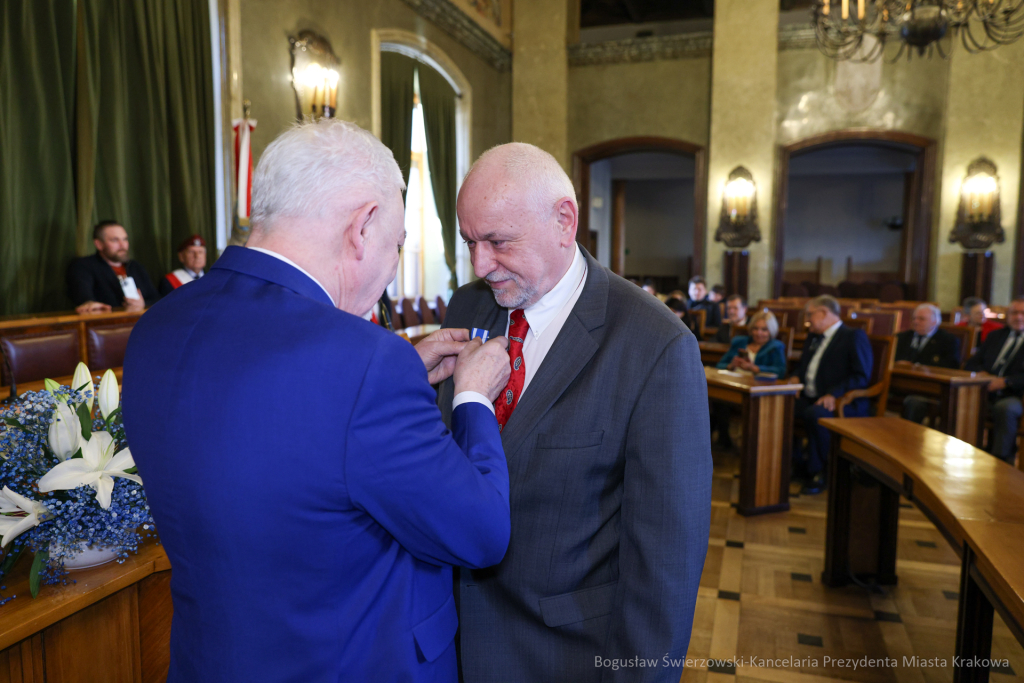 wręczenie, Honoris Gratia, Majchrowski, zasłużeni dla Krakowa, Święto Patrona Miasta  Autor: B. Świerzowski