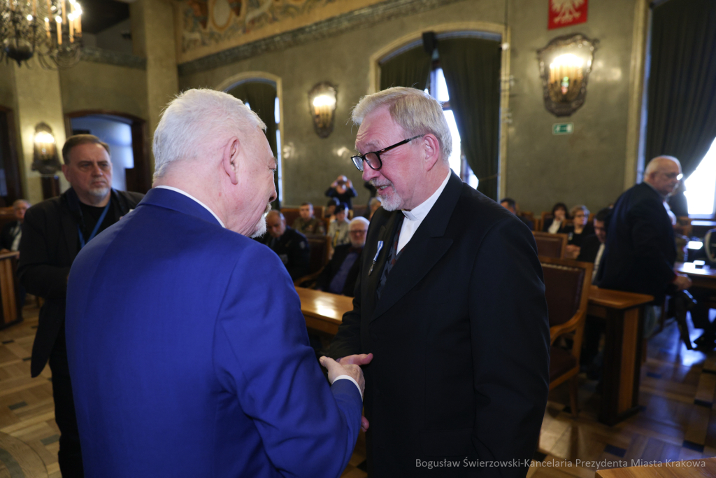 wręczenie, Honoris Gratia, Majchrowski, zasłużeni dla Krakowa, Święto Patrona Miasta  Autor: B. Świerzowski