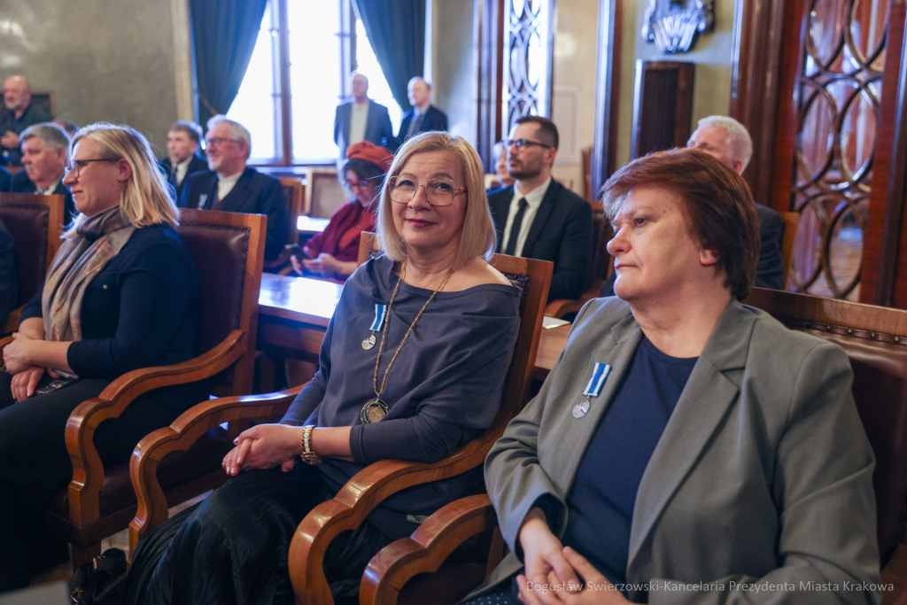 wręczenie, Honoris Gratia, Majchrowski, zasłużeni dla Krakowa, Święto Patrona Miasta  Autor: B. Świerzowski