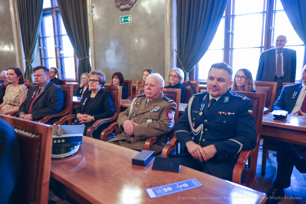 wręczenie, Honoris Gratia, Majchrowski, zasłużeni dla Krakowa, Święto Patrona Miasta  Autor: B. Świerzowski