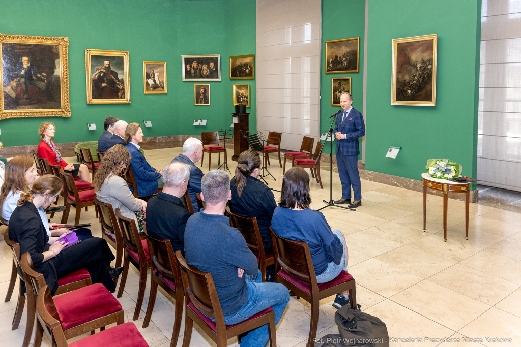 Muzeum Narodowe, Szczerski, Majchrowski, medal, z wyrazem wdzięczności, Sukiennice  Autor: P. Wojnarowski