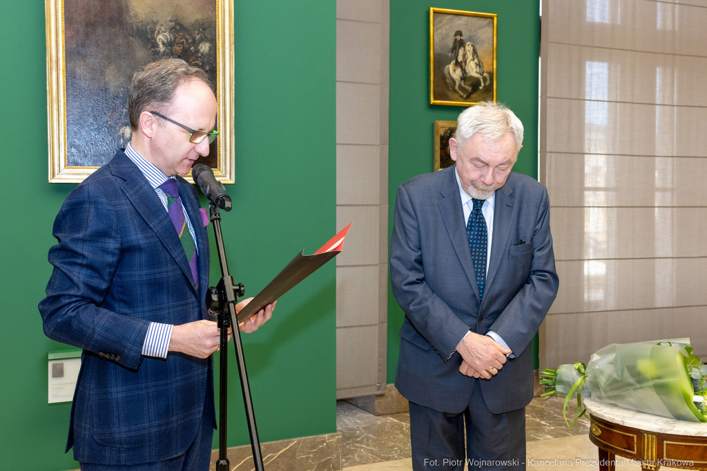 Muzeum Narodowe, Szczerski, Majchrowski, medal, z wyrazem wdzięczności, Sukiennice  Autor: P. Wojnarowski
