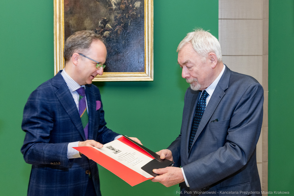 Muzeum Narodowe, Szczerski, Majchrowski, medal, z wyrazem wdzięczności, Sukiennice  Autor: P. Wojnarowski