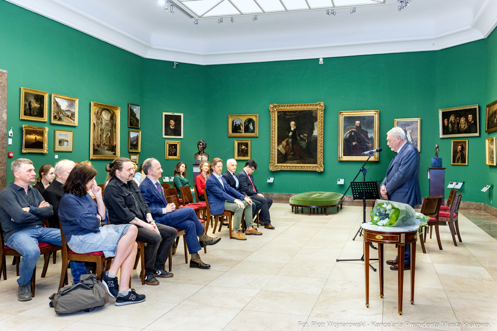 Muzeum Narodowe, Szczerski, Majchrowski, medal, z wyrazem wdzięczności, Sukiennice  Autor: P. Wojnarowski