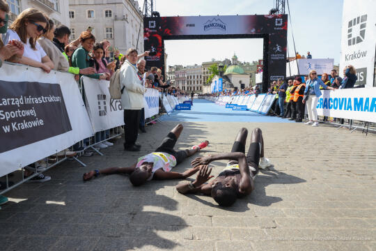 bs_240414_4316.jpg-Cracovia Maraton, Majchrowski