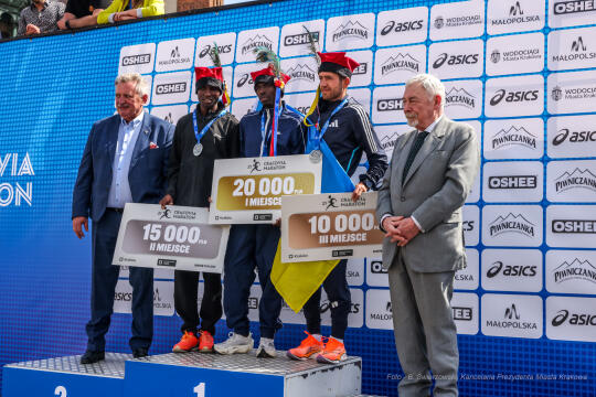 bs_240414_4551.jpg-Cracovia Maraton, Majchrowski