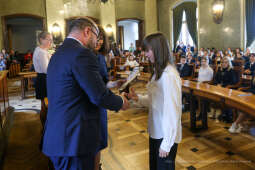 Laur Olimpijski, dyplomy, zdolni uczniowie, szkoły podstawowe, wręczenie, Buszek, Korfel-Jasińska