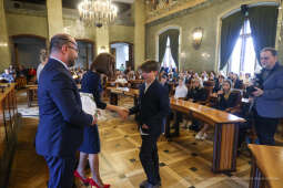 Laur Olimpijski, dyplomy, zdolni uczniowie, szkoły podstawowe, wręczenie, Buszek, Korfel-Jasińska