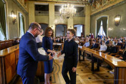 Laur Olimpijski, dyplomy, zdolni uczniowie, szkoły podstawowe, wręczenie, Buszek, Korfel-Jasińska