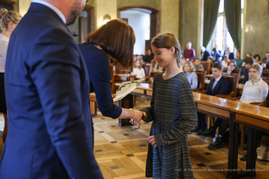 Laur Olimpijski, dyplomy, zdolni uczniowie, szkoły podstawowe, wręczenie, Buszek, Korfel-Jasińska