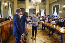 Laur Olimpijski, dyplomy, zdolni uczniowie, szkoły podstawowe, wręczenie, Buszek, Korfel-Jasińska