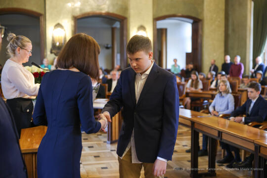 Laur Olimpijski, dyplomy, zdolni uczniowie, szkoły podstawowe, wręczenie, Buszek, Korfel-Jasińska