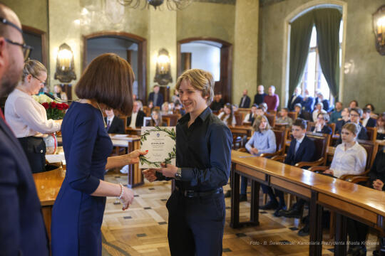 Laur Olimpijski, dyplomy, zdolni uczniowie, szkoły podstawowe, wręczenie, Buszek, Korfel-Jasińska