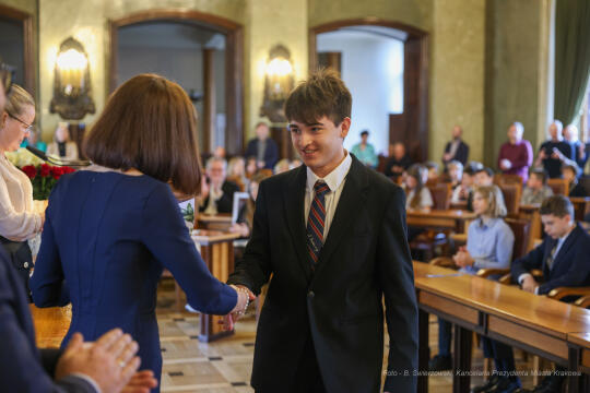 Laur Olimpijski, dyplomy, zdolni uczniowie, szkoły podstawowe, wręczenie, Buszek, Korfel-Jasińska