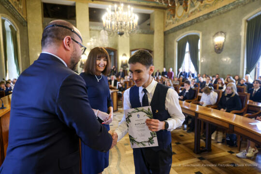 Laur Olimpijski, dyplomy, zdolni uczniowie, szkoły podstawowe, wręczenie, Buszek, Korfel-Jasińska