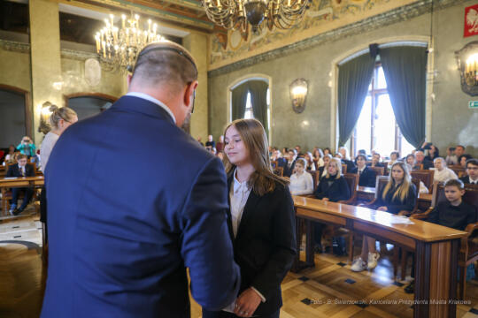 Laur Olimpijski, dyplomy, zdolni uczniowie, szkoły podstawowe, wręczenie, Buszek, Korfel-Jasińska