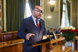 Laur Olimpijski, dyplomy, zdolni uczniowie, szkoły podstawowe, wręczenie, Buszek, Korfel-Jasińska