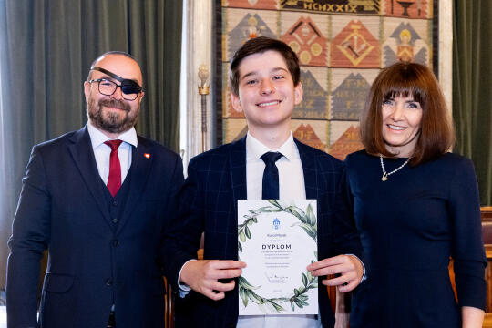 Laur Olimpijski, dyplomy, zdolni uczniowie, szkoły podstawowe, wręczenie, Buszek, Korfel-Jasińska