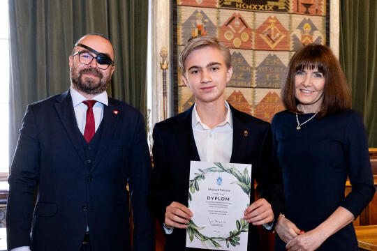 Laur Olimpijski, dyplomy, zdolni uczniowie, szkoły podstawowe, wręczenie, Buszek, Korfel-Jasińska