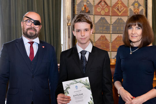 Laur Olimpijski, dyplomy, zdolni uczniowie, szkoły podstawowe, wręczenie, Buszek, Korfel-Jasińska