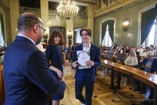 Laur Olimpijski, dyplomy, zdolni uczniowie, szkoły podstawowe, wręczenie, Buszek, Korfel-Jasińska