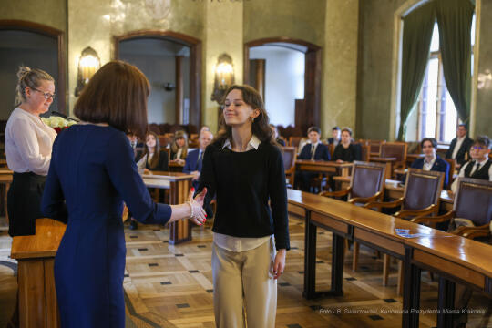 Laur Olimpijski, dyplomy, zdolni uczniowie, szkoły podstawowe, wręczenie, Buszek, Korfel-Jasińska