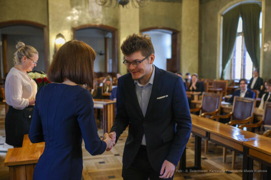 Laur Olimpijski, dyplomy, zdolni uczniowie, szkoły podstawowe, wręczenie, Buszek, Korfel-Jasińska