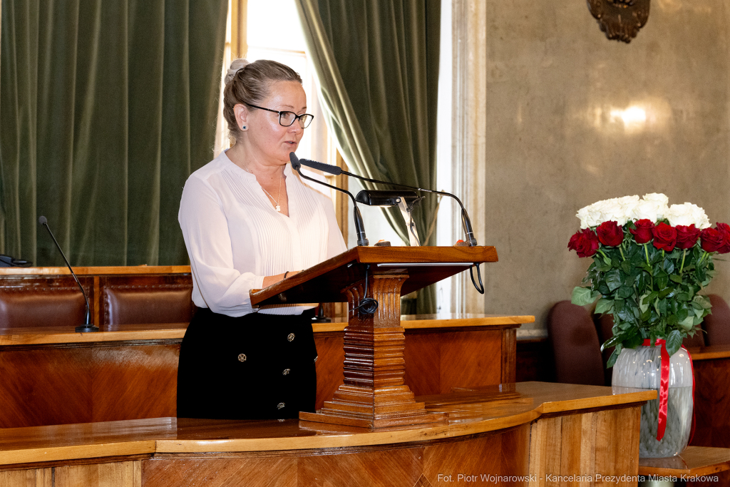 Laur Olimpijski, dyplomy, zdolni uczniowie, szkoły ponadpodstawowe, wręczenie, Buszek, Korfel-Jasi  Autor: P. Wojnarowski