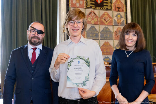 Laur Olimpijski, dyplomy, zdolni uczniowie, szkoły ponadpodstawowe, wręczenie, Buszek, Korfel-Jasi