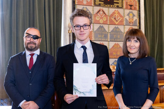 Laur Olimpijski, dyplomy, zdolni uczniowie, szkoły ponadpodstawowe, wręczenie, Buszek, Korfel-Jasi