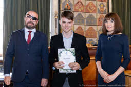 Laur Olimpijski, dyplomy, zdolni uczniowie, szkoły ponadpodstawowe, wręczenie, Buszek, Korfel-Jasi