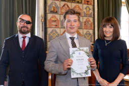 Laur Olimpijski, dyplomy, zdolni uczniowie, szkoły ponadpodstawowe, wręczenie, Buszek, Korfel-Jasi