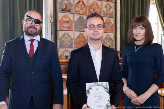 Laur Olimpijski, dyplomy, zdolni uczniowie, szkoły ponadpodstawowe, wręczenie, Buszek, Korfel-Jasi