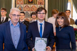 Laur Olimpijski, dyplomy, zdolni uczniowie, szkoły ponadpodstawowe, wręczenie, Buszek, Korfel-Jasi