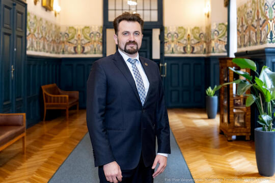 Majchrowski, Andriy Oliynyk, Ukrainiec, Krakowskie Koło Związku Ukraińców, odznaka, łuski